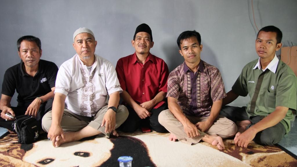 Tim BWA mengunjungi ustadz Muksin | WK-Sukambumi-Gunung Halimun
