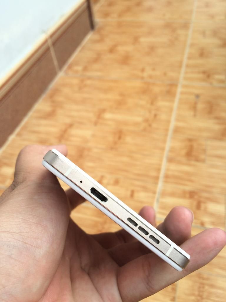 ra đi em oppo R1 829 trắng - 4