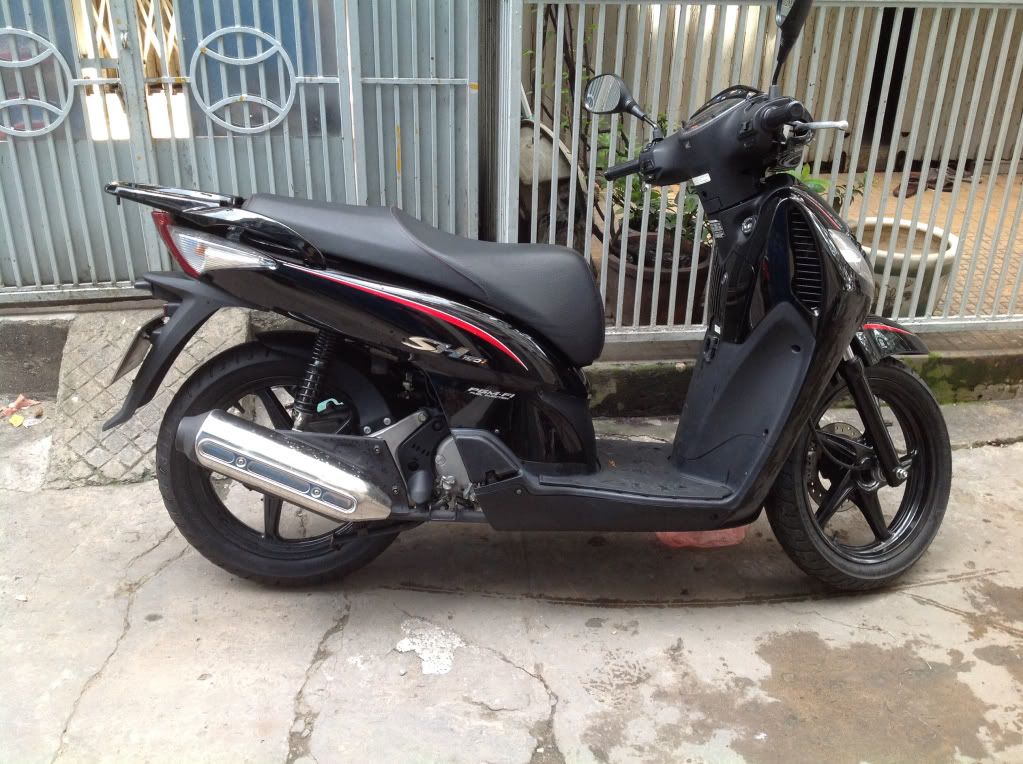 SH 150i date 2009 sporty zin xe trùm mền 1 đời chủ......