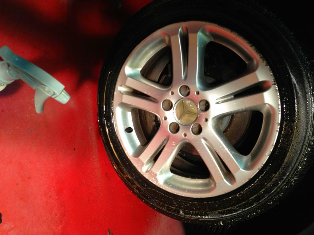 Tire1_zpsd8f11268.jpg