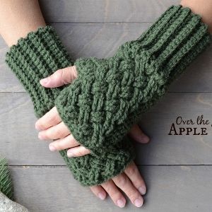 Celtic Weave Gloves by Over The Apple Tree
