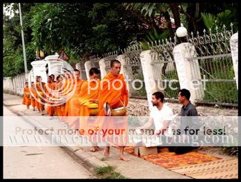 Các nhà sư ở Luang Prabang
